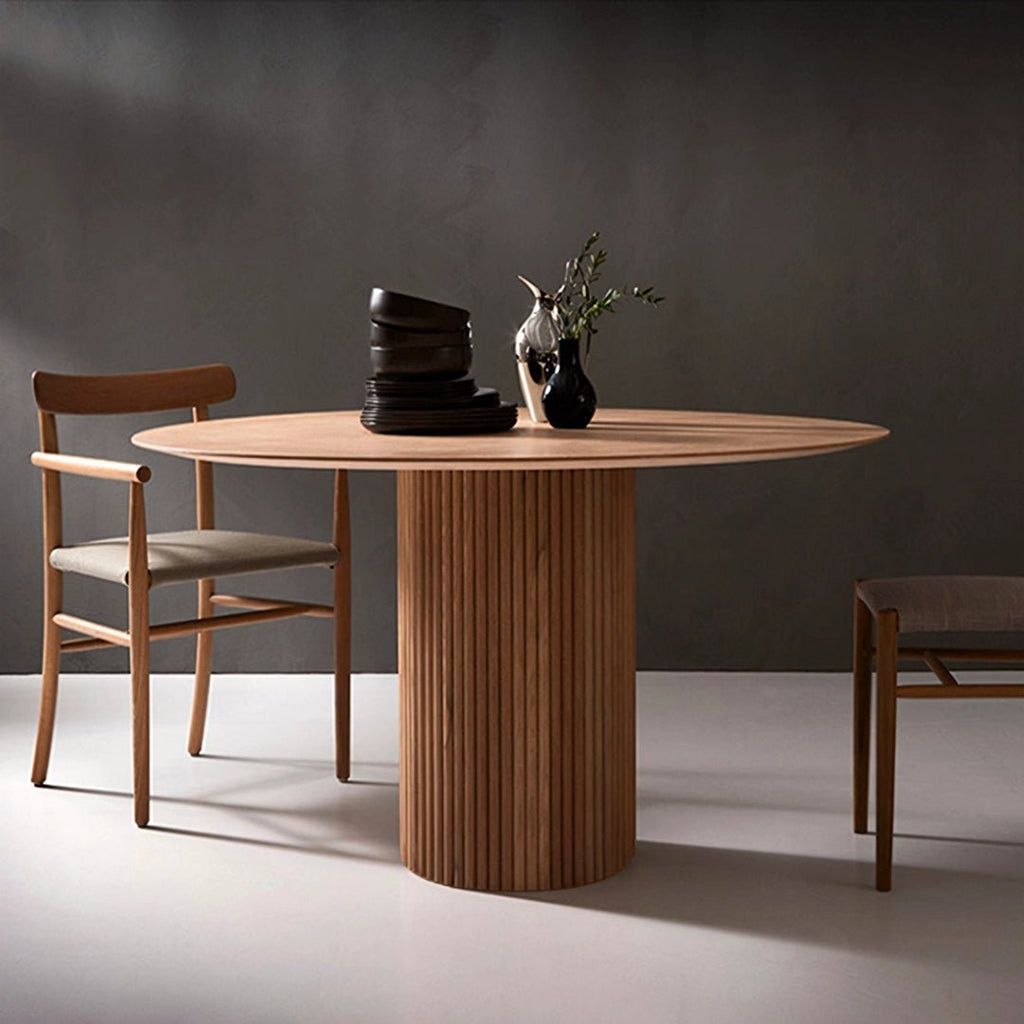 Ivar Round Dining Table, Oak Or Walnut - Miola