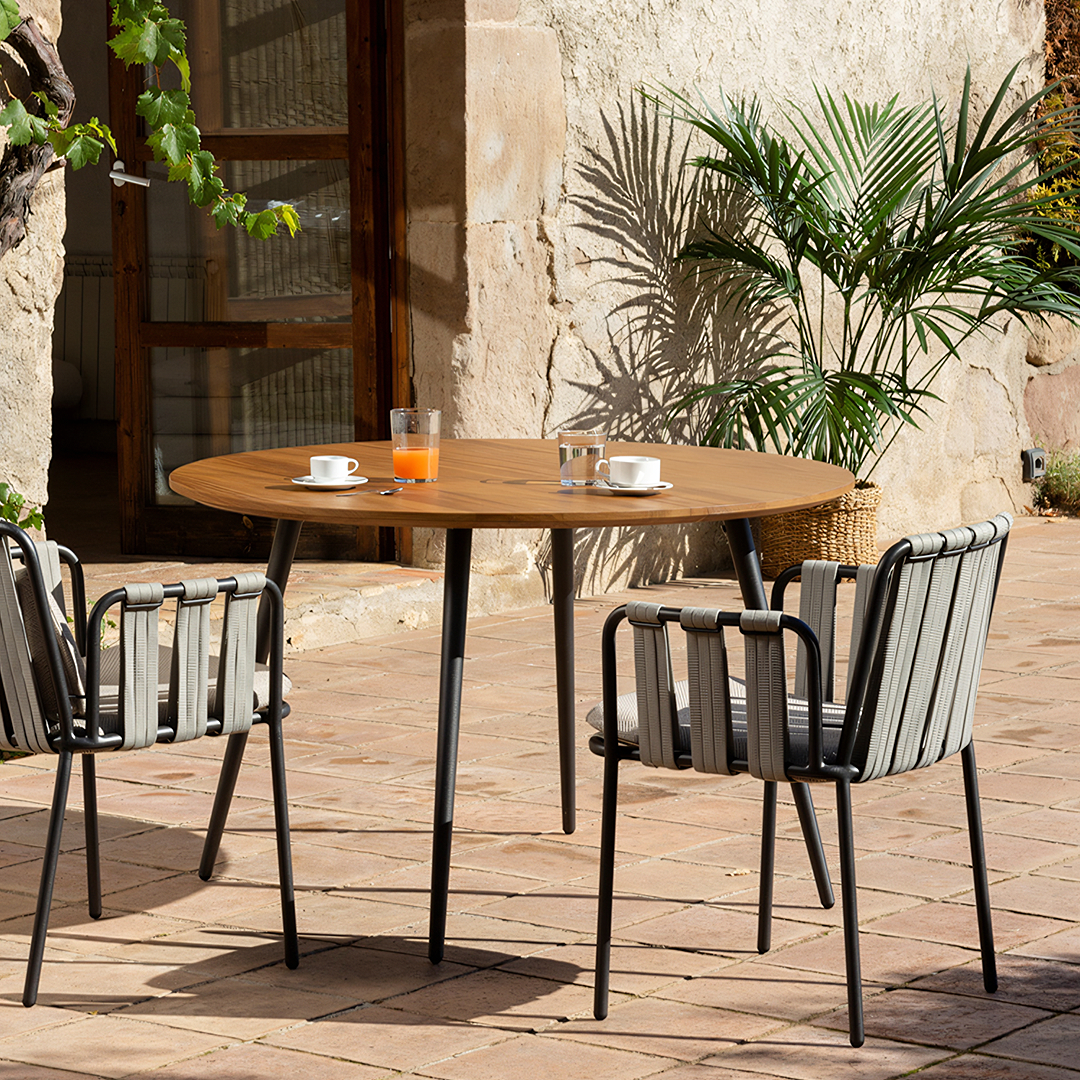 Artemis Outdoor Round Dining Table Set, For Patio Garden
