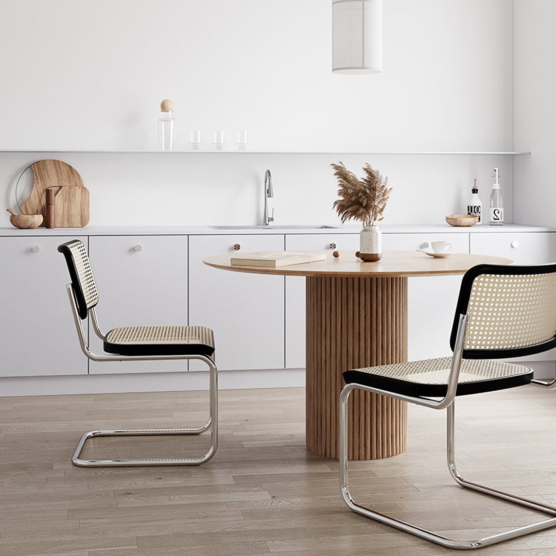 Ivar Round Dining Table, Oak Or Walnut - Miola