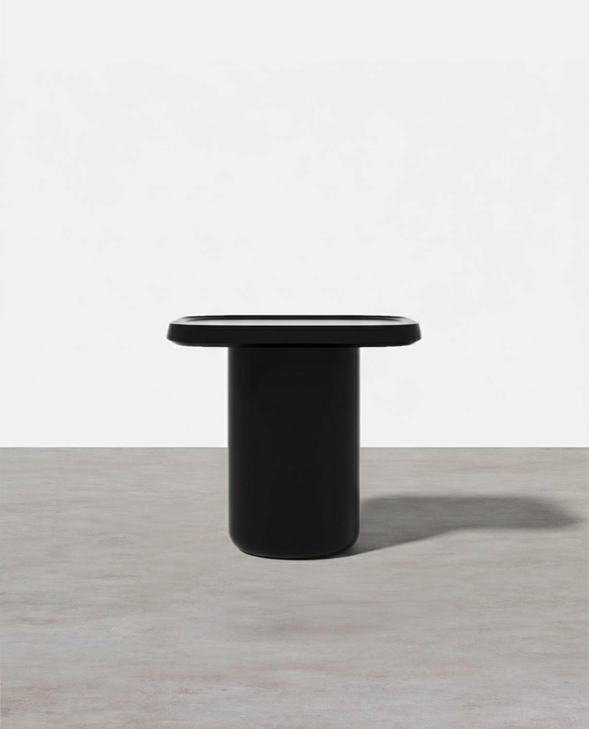 Penn Side Table, Black / Red - Miola