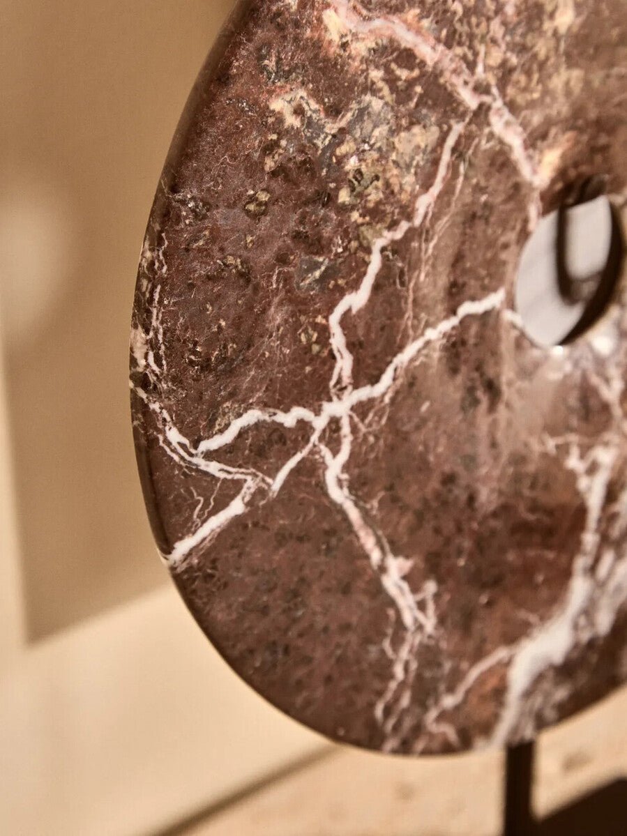 Salmo Medium Red Marble Round Dia 25cm Disc Sculpture - Miola