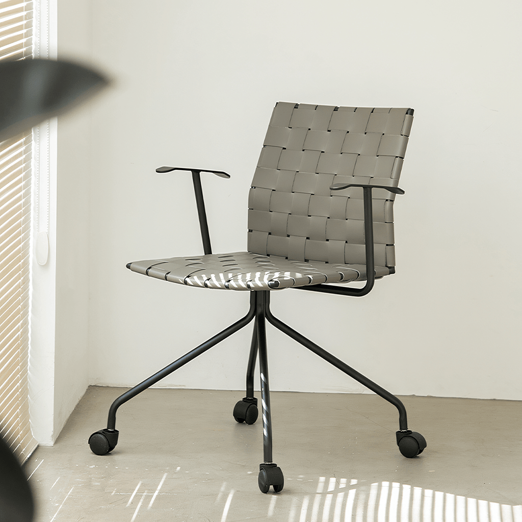 Polyhymnia Office Chair, 3 Colors Available - Miola