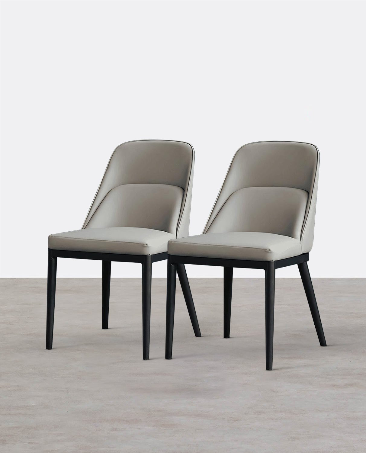 A Set of 2 Thelma Dining Chairs, Italian Design - Miola