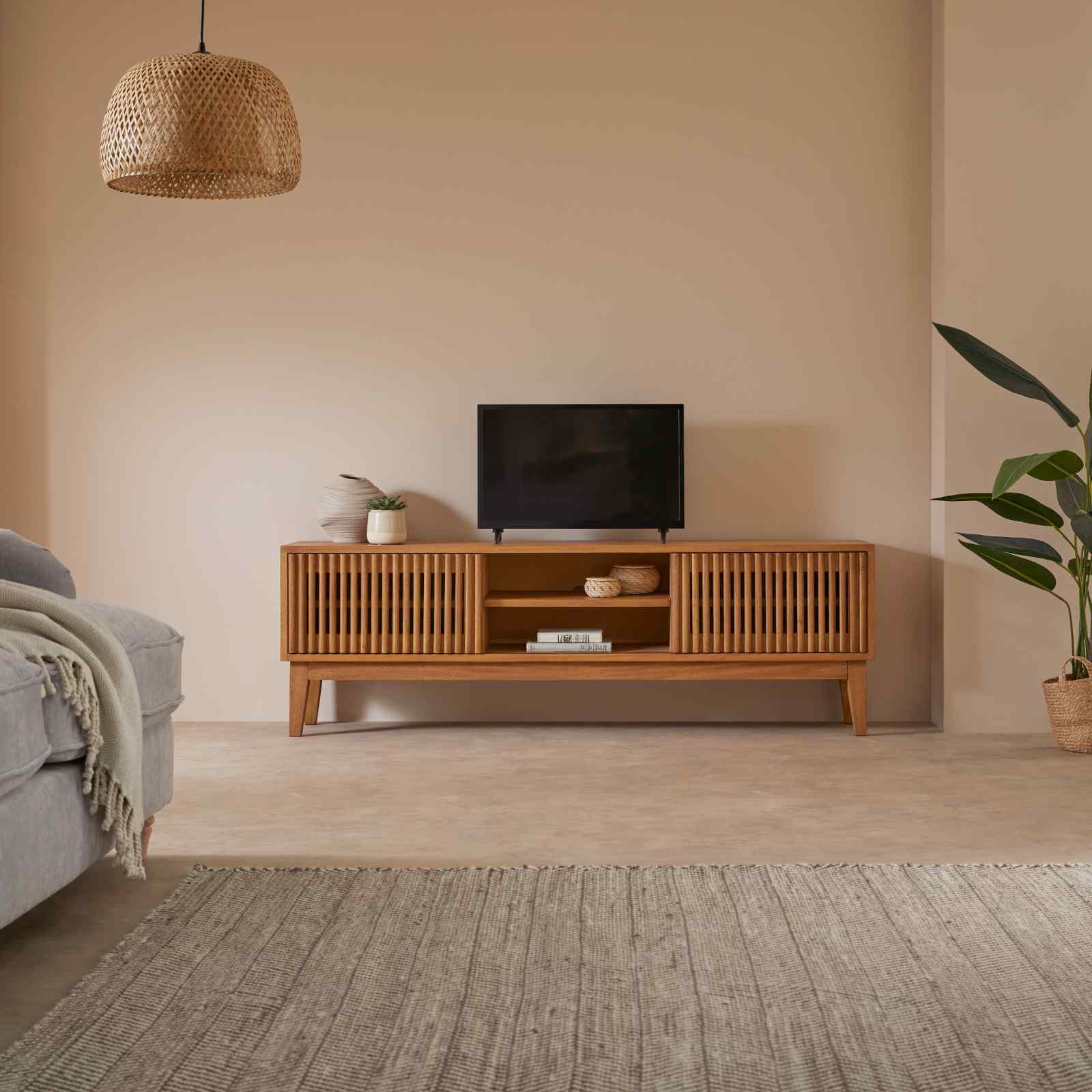 Melia Media Unit with Sliding Doors - Miola