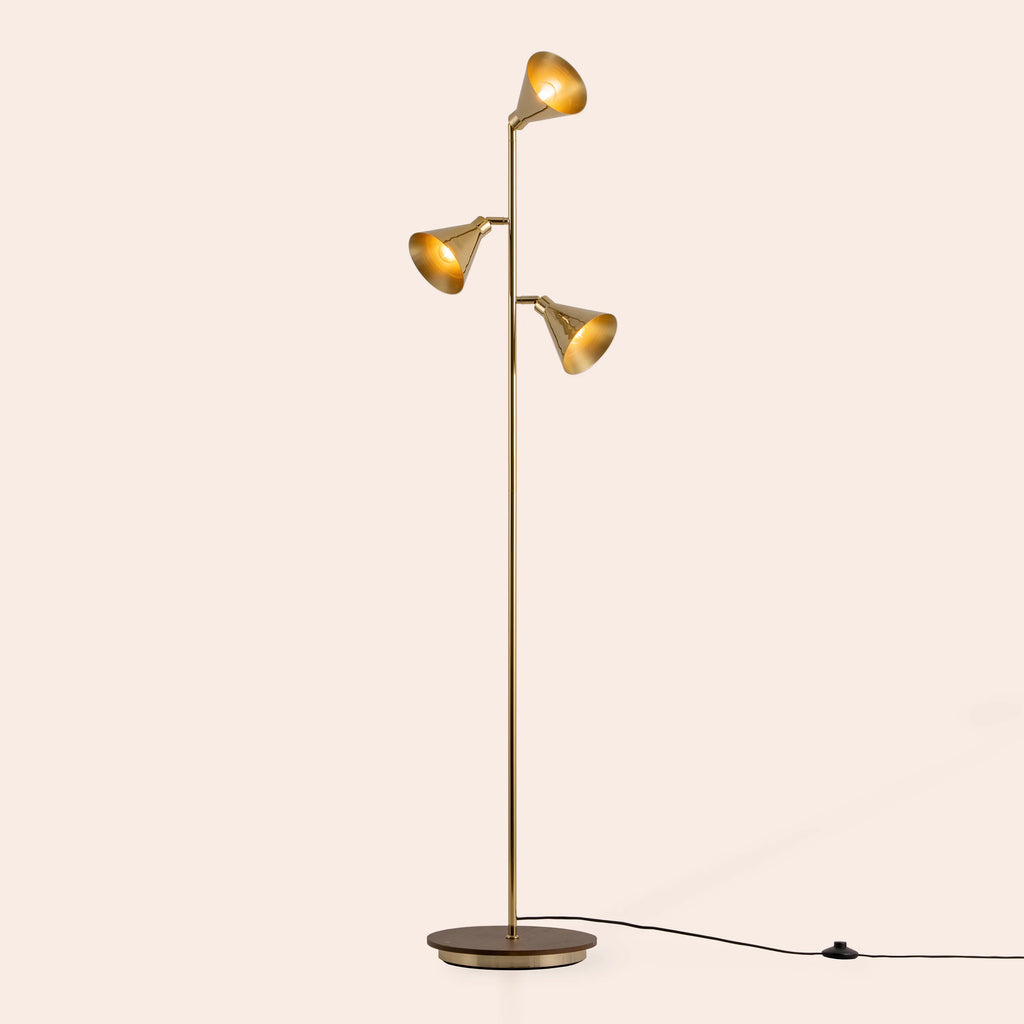 Brass cone floor lamp - Miola