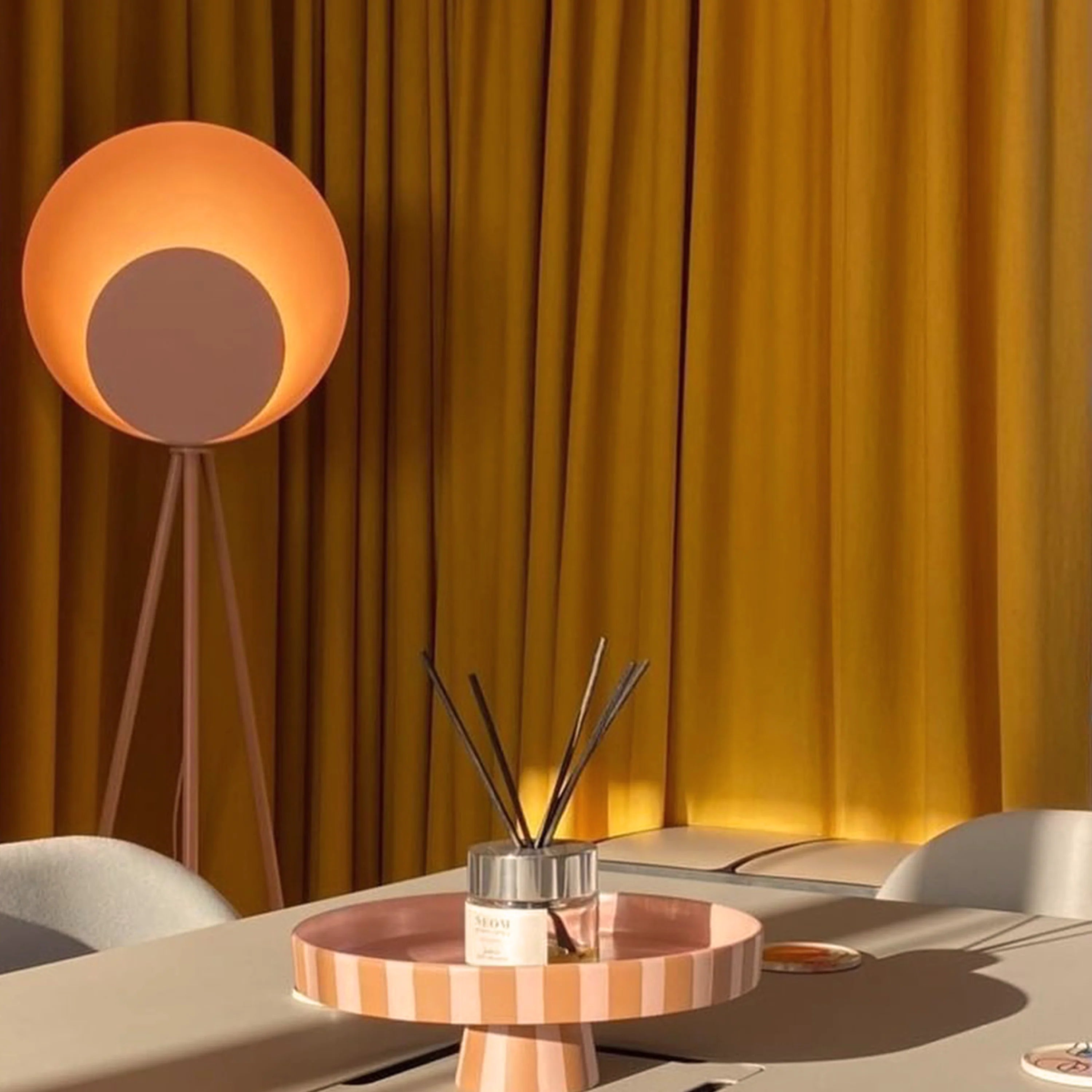 Blossom Pink Diffuser Floor Lamp - Miola