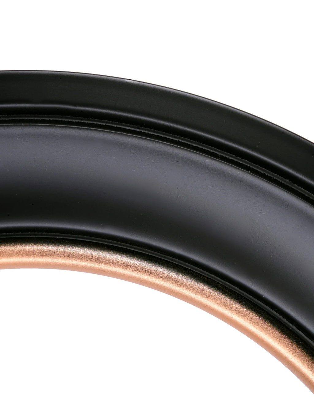 Lily by Kazumasa Ogawa - Oxford Round Frame