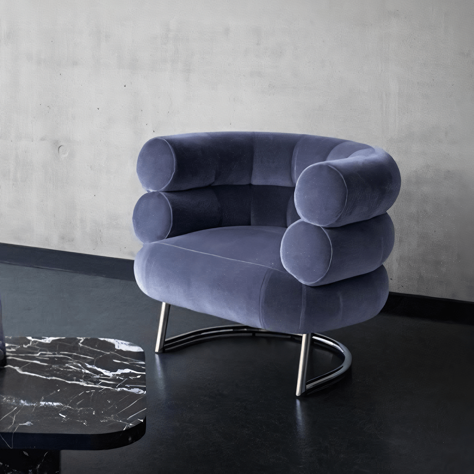 Demure Armchair, Velvet - Miola