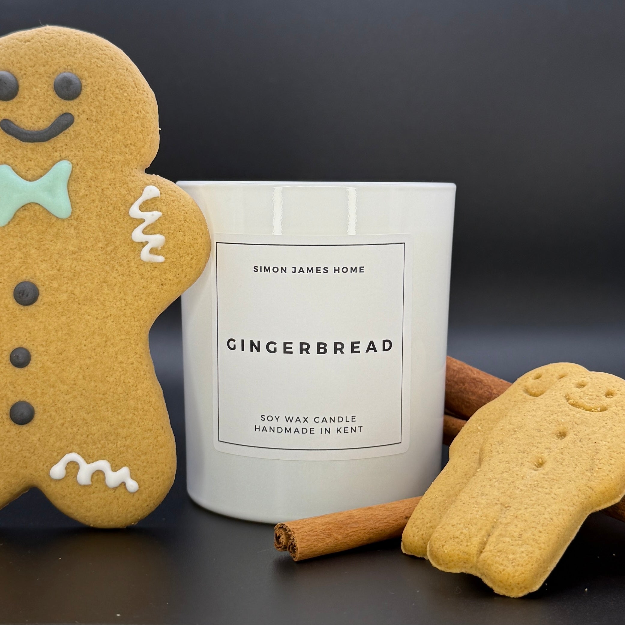Gingerbread Candle - Handmade Soy Wax - Miola