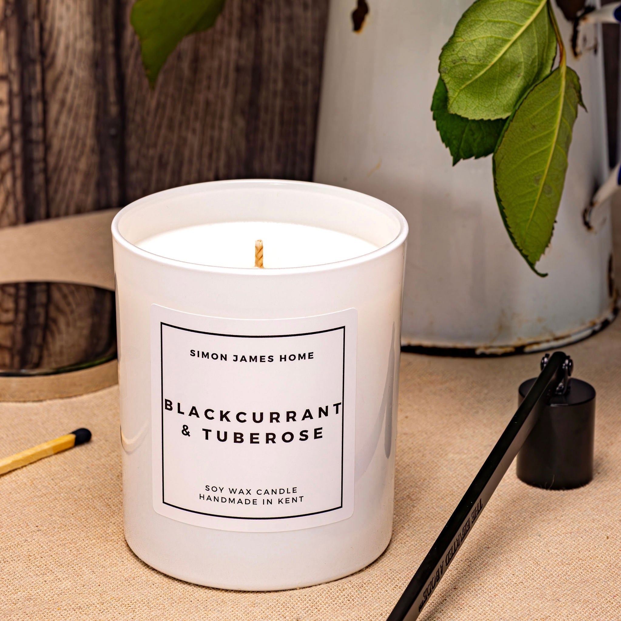 Blackcurrant & Tuberose Candle - Handmade, Soy Wax