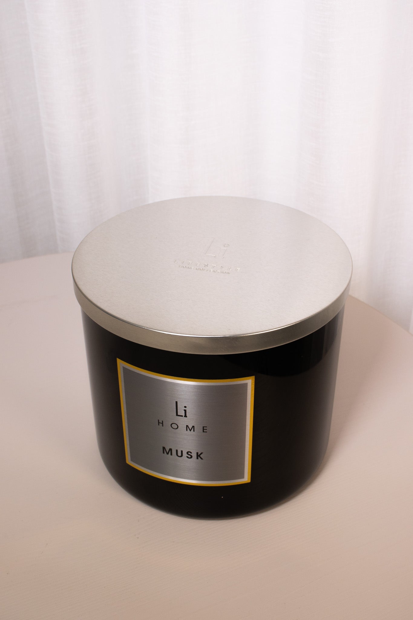 XL Candle - Musk - Miola
