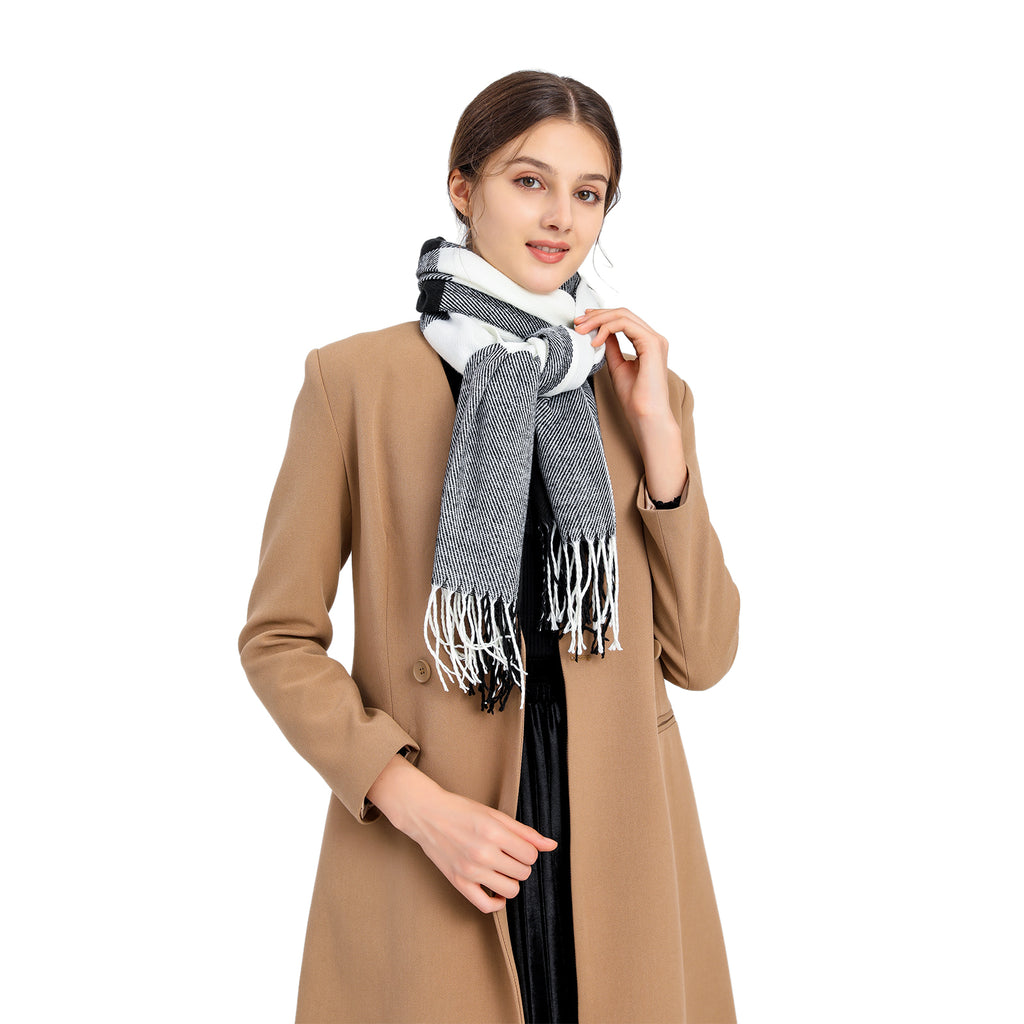 Grid Tassel Lattice Scarf