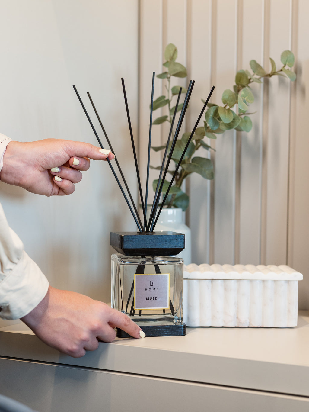 Luxury Square Diffuser - Musk - Miola