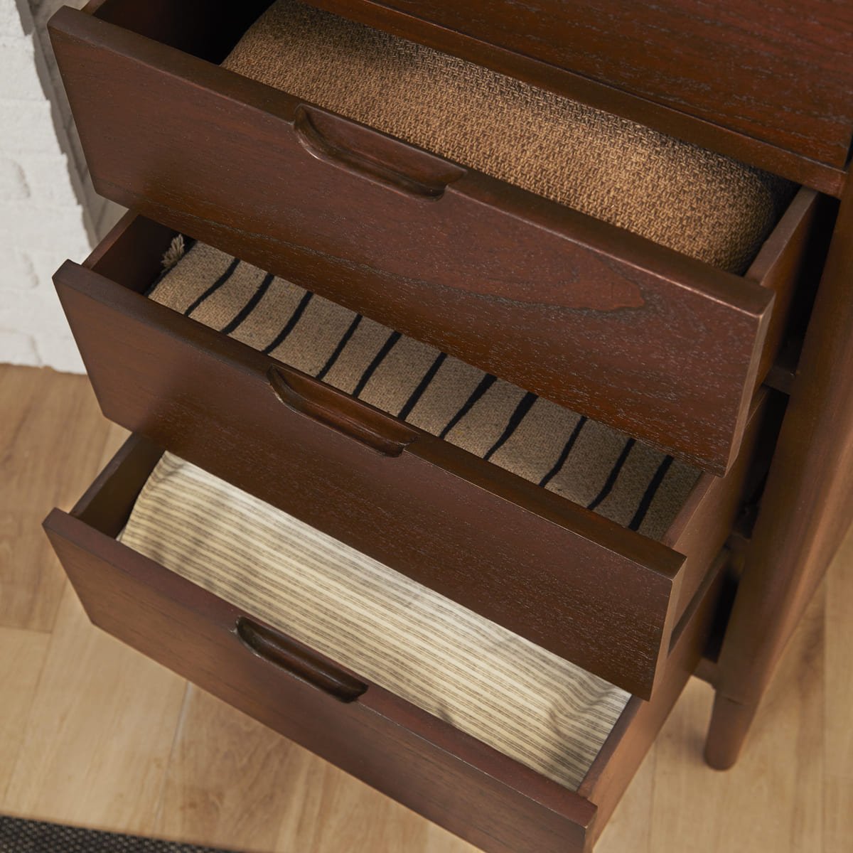 Norway Walnut Chest of 3 Drawers - Miola