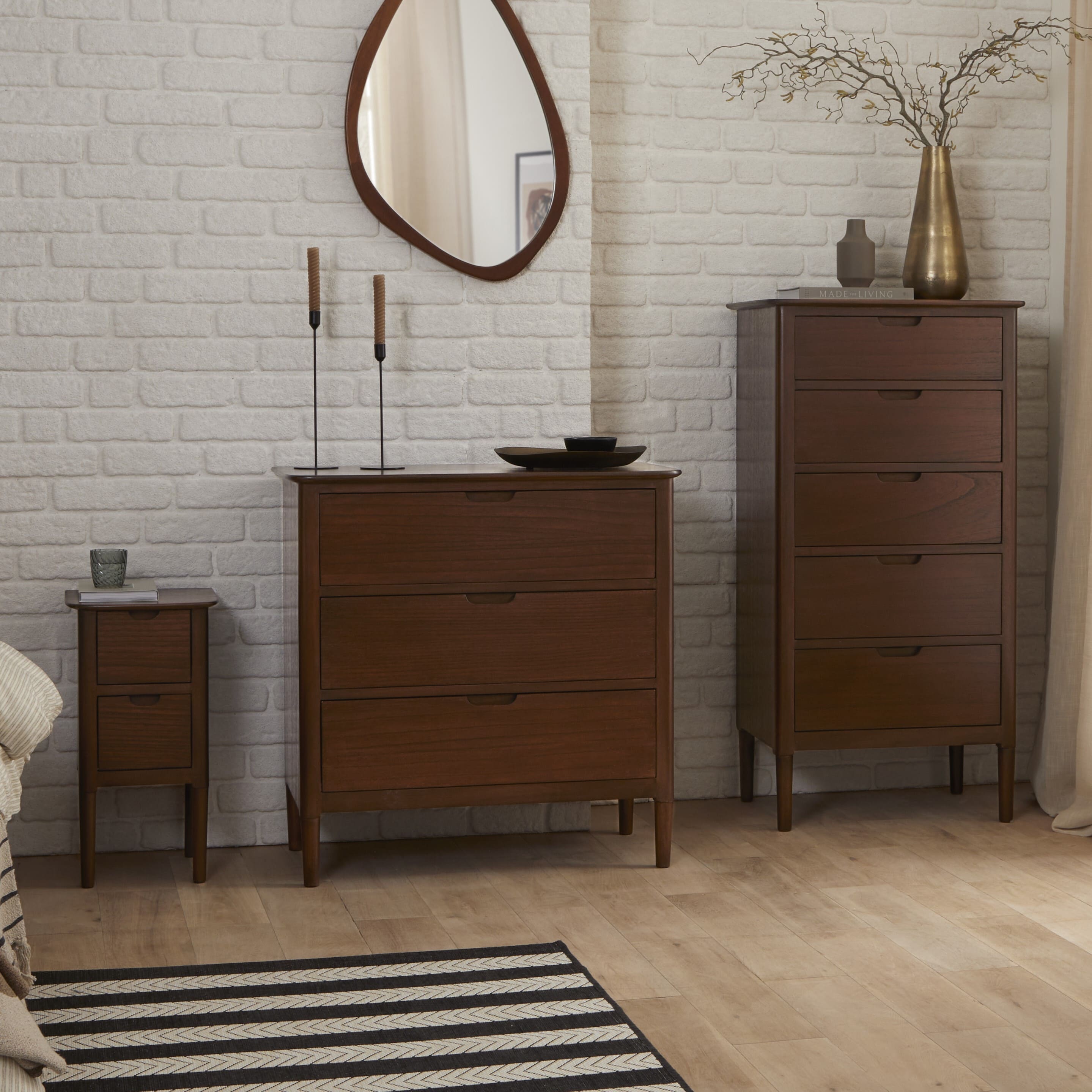Norway Walnut Chest of 3 Drawers - Miola