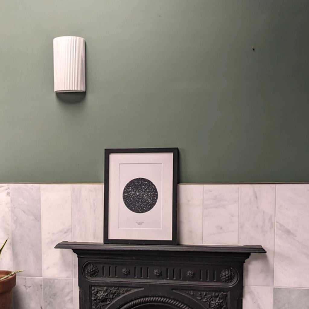 White ribbed ceramic wall light - Miola