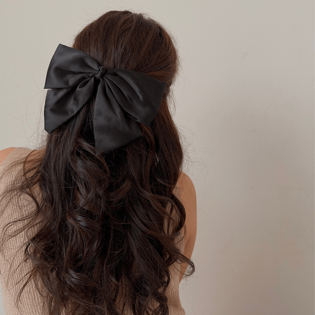Timeless Beauty / Hair Bow - Miola