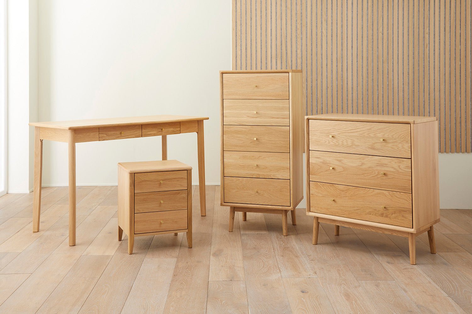 Wright Oak 3 Drawer Bedside Table - Miola