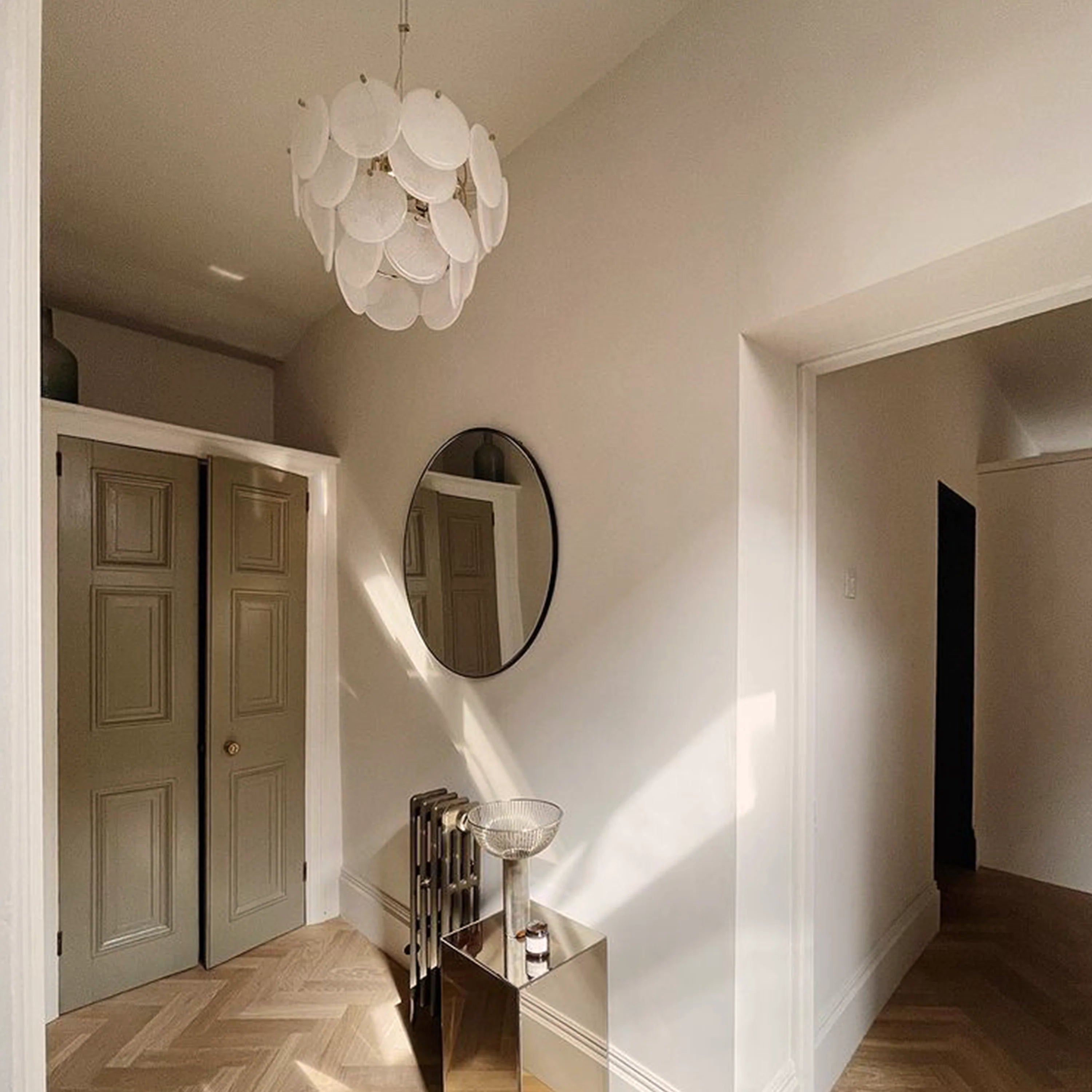White glass chandelier ceiling light - Miola