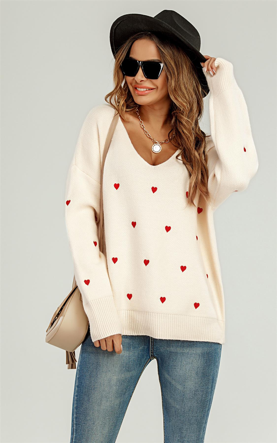 Embroidery Red Heart V Neck Jumper in Cream - Miola