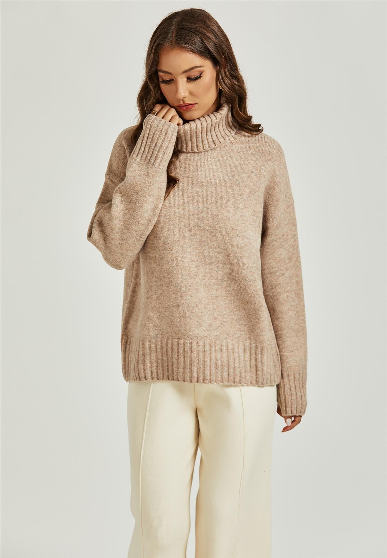 Jumper Top with High Neck in Cream - Miola