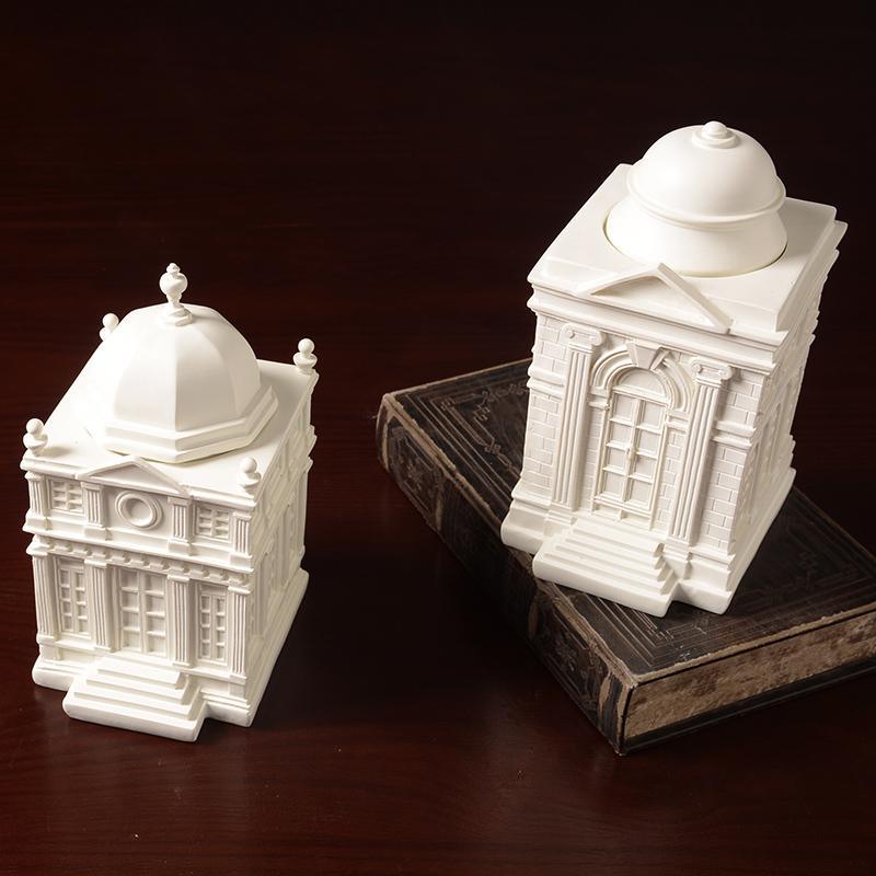 Decoration: House of Parliament - Miola