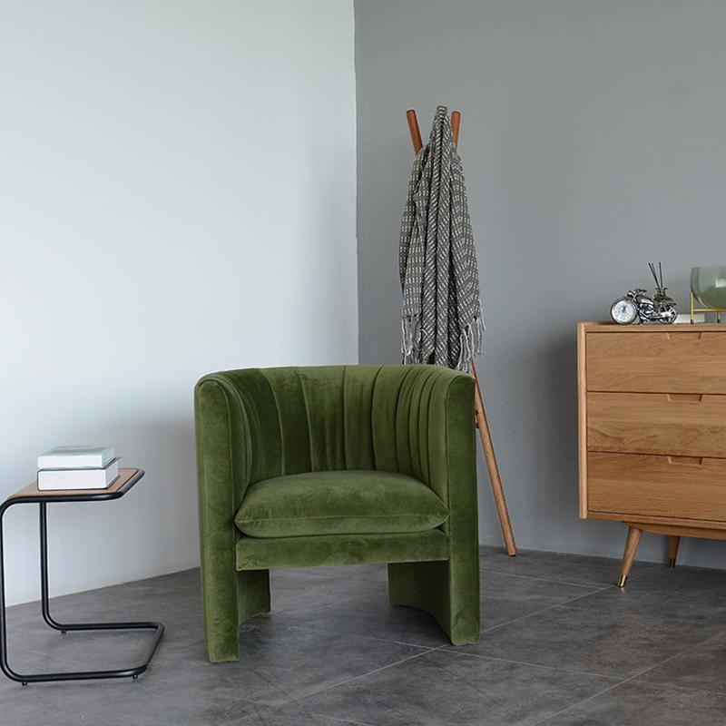 Edwick Armchair, Green Velvet - Miola