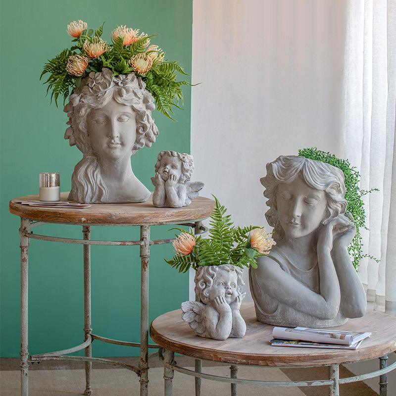 MI38 A Set Of Three Indoor/ Outdoor Plant Stands - Miola
