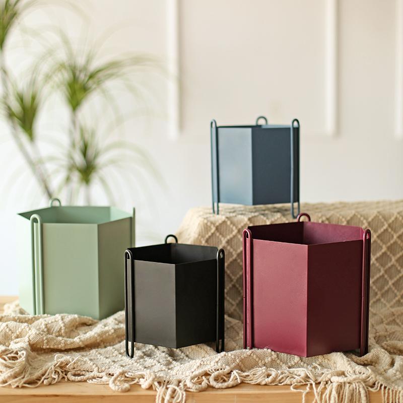 MI48 A Set Of Four Indoor Plant Stands - Miola