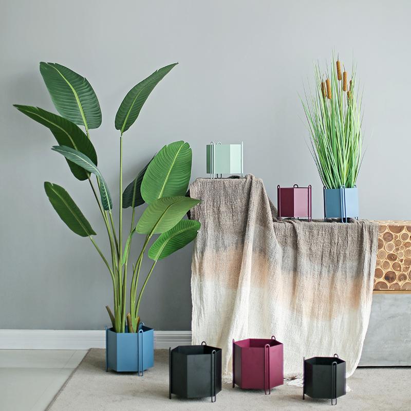 MI48 A Set Of Four Indoor Plant Stands - Miola