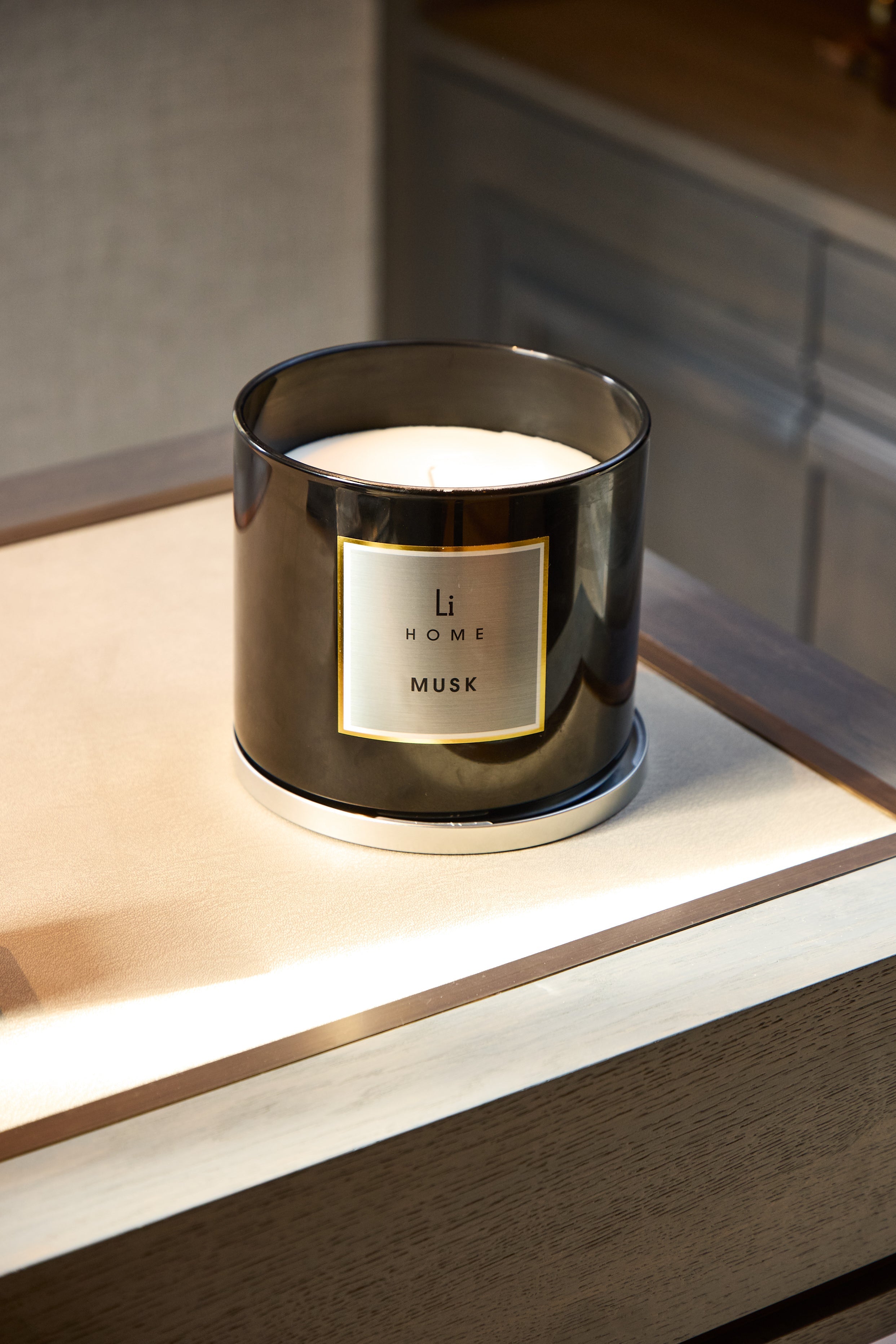 XL Candle - Musk - Miola