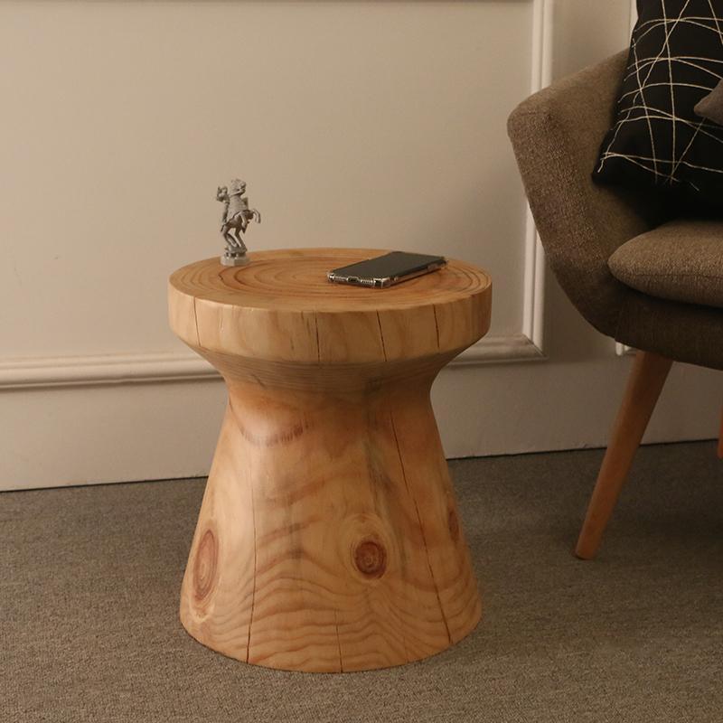 R35 Side Table, Solid Wood, Oak - Miola
