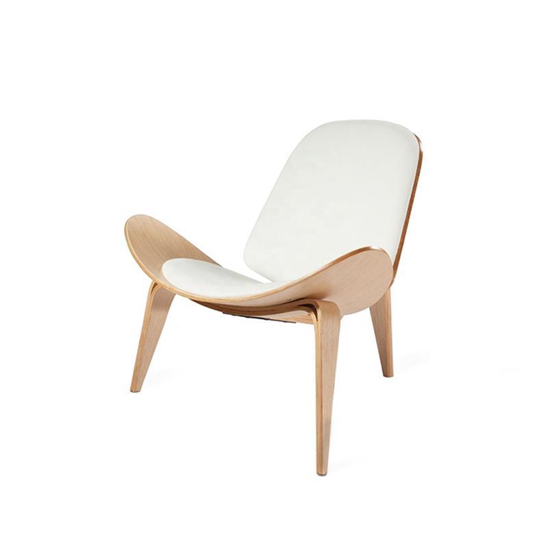 Hans Wegner CH07 Shell Chair, White & Oak - Miola