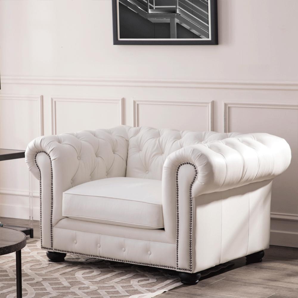 The Chesterfield Armchair - Miola