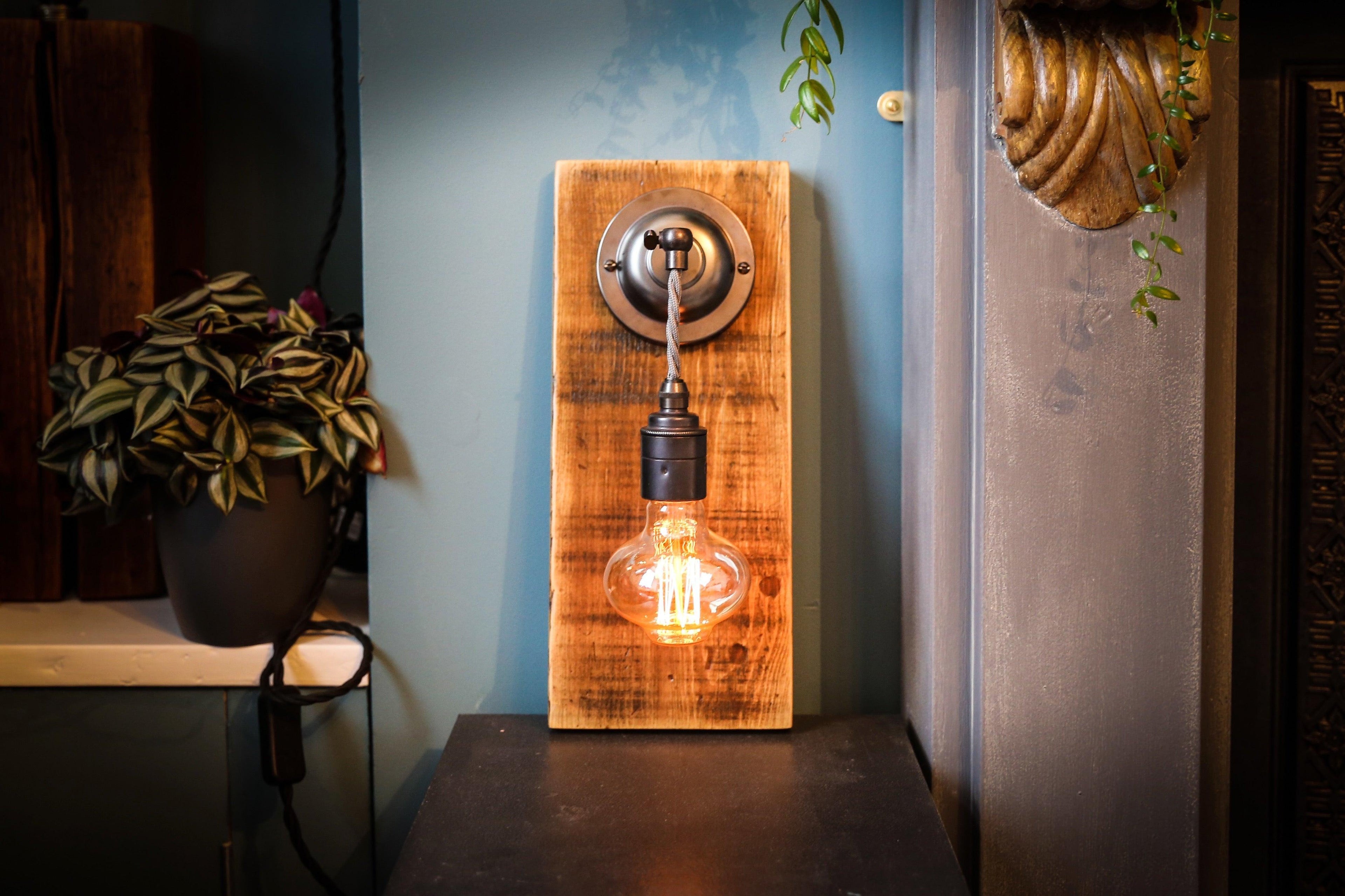 Wall Light Sconce - Miola